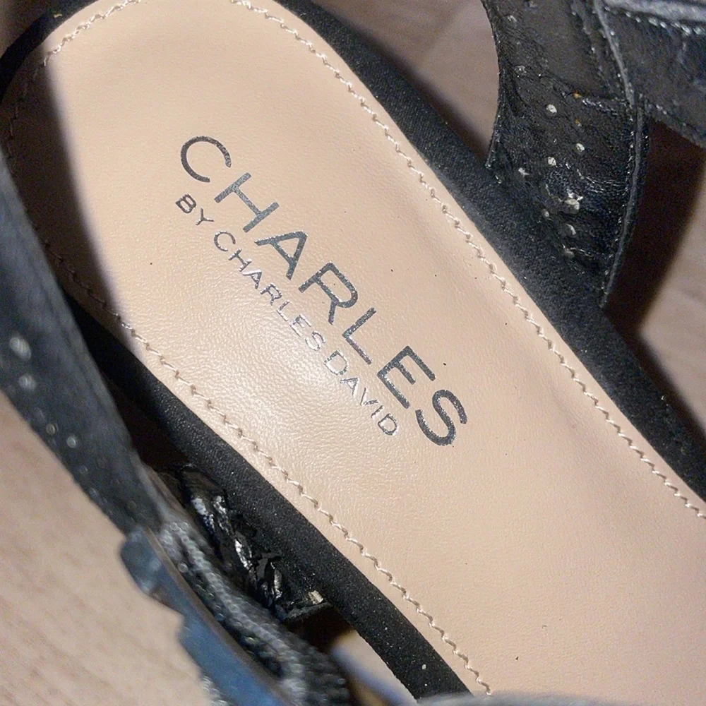 Charlies by Charles David Black Women's Sandals size 7